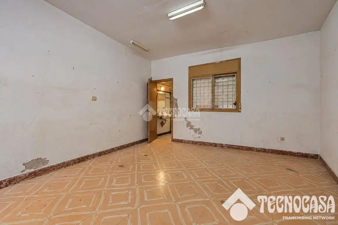 Local comercial en venda a Centre, imagen 6