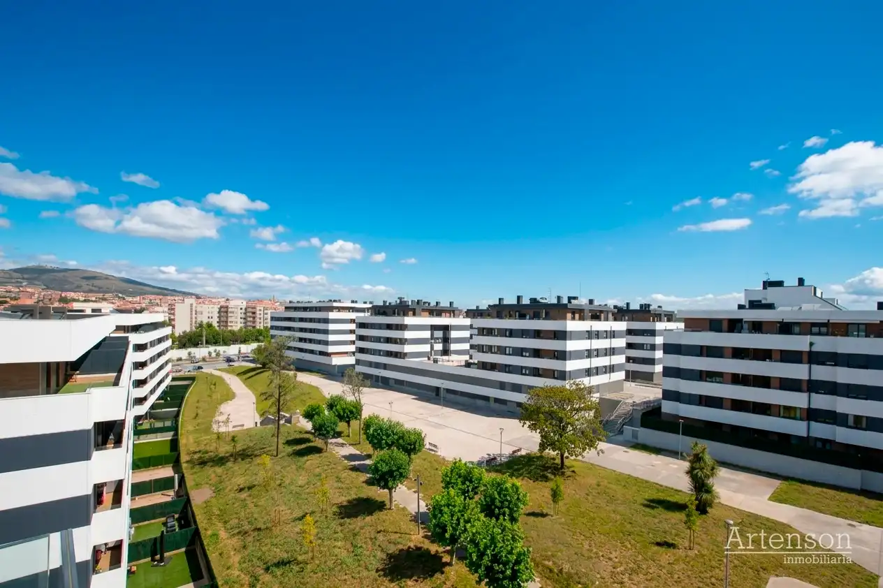 Vista exterior de Piso en venta en Berango con Calefacción, Terraza y Trastero