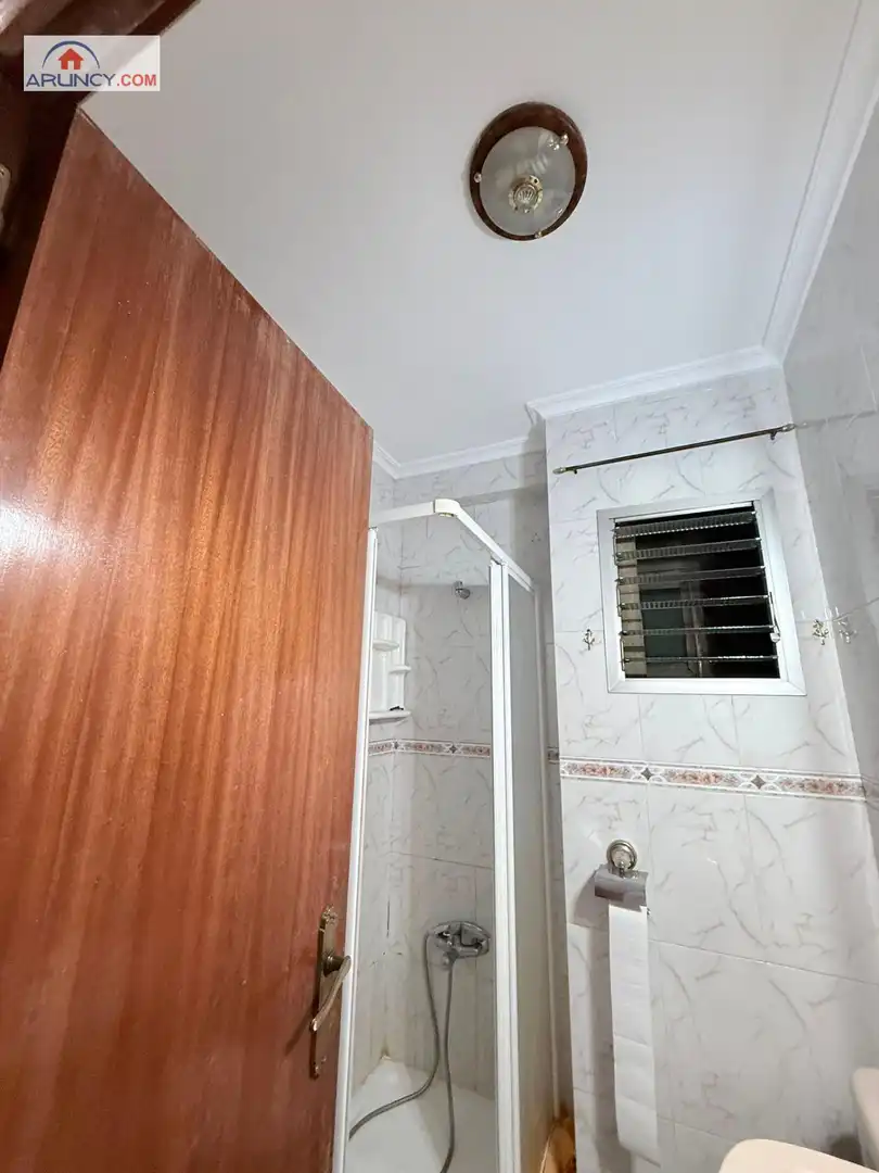 Baño de Piso de alquiler en Sevilla con Calefacción