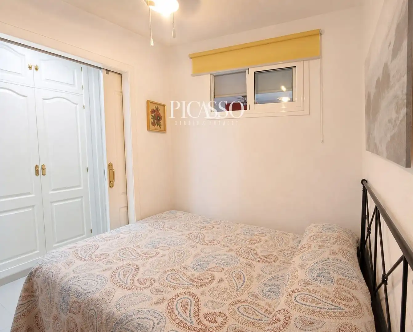 Schlafzimmer von Wohnungen zur Miete in Benalmádena mit Klimaanlage