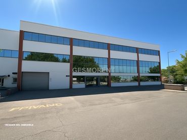 Nave industrial en venta en Montserrat - Parque Empresarial