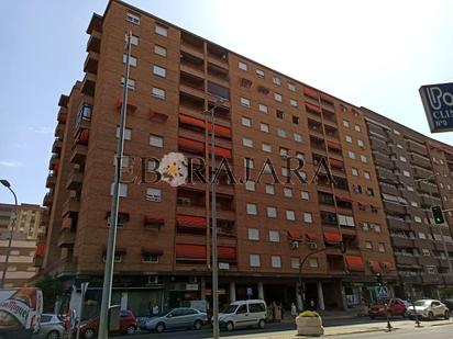 Vista exterior de Pis en venda en Talavera de la Reina amb Terrassa