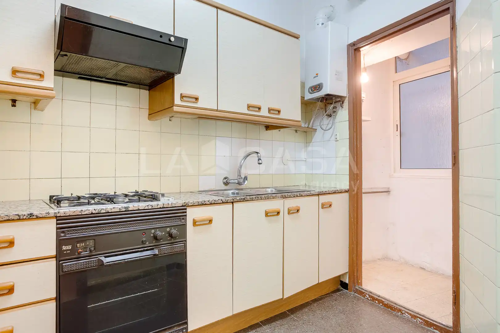 Cocina de Piso en venta en Barcelona con Balcón