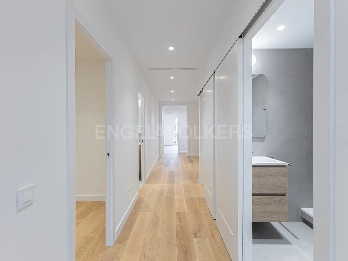 Wohnung zur Miete in Barcelona mit Klimaanlage, Heizung und Parkett