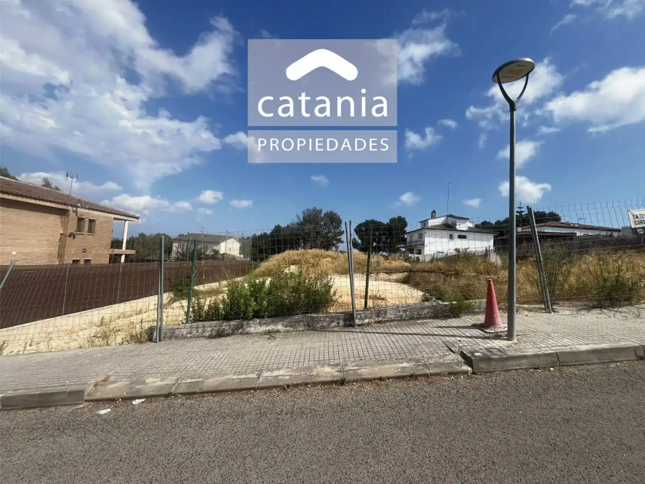 Terreny residencial en venda a Calle Pins