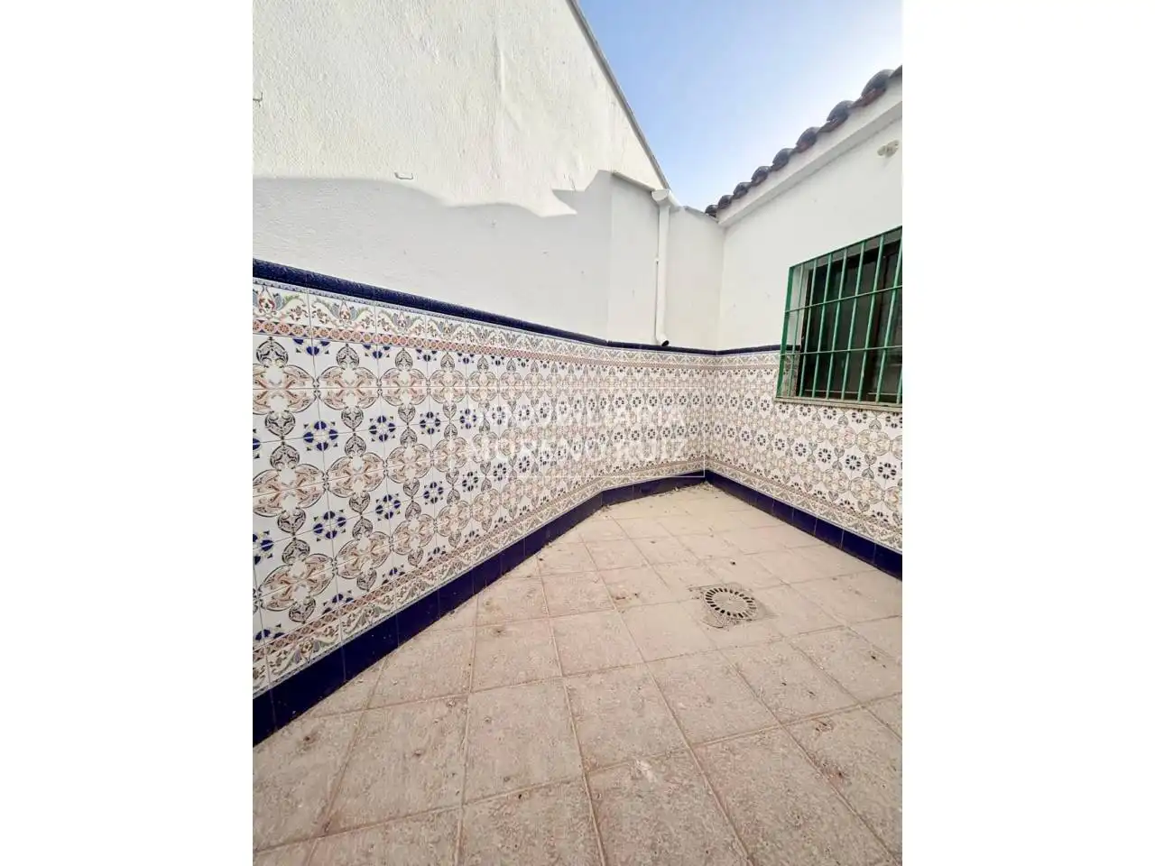 Jardín de Local en venta en Baena