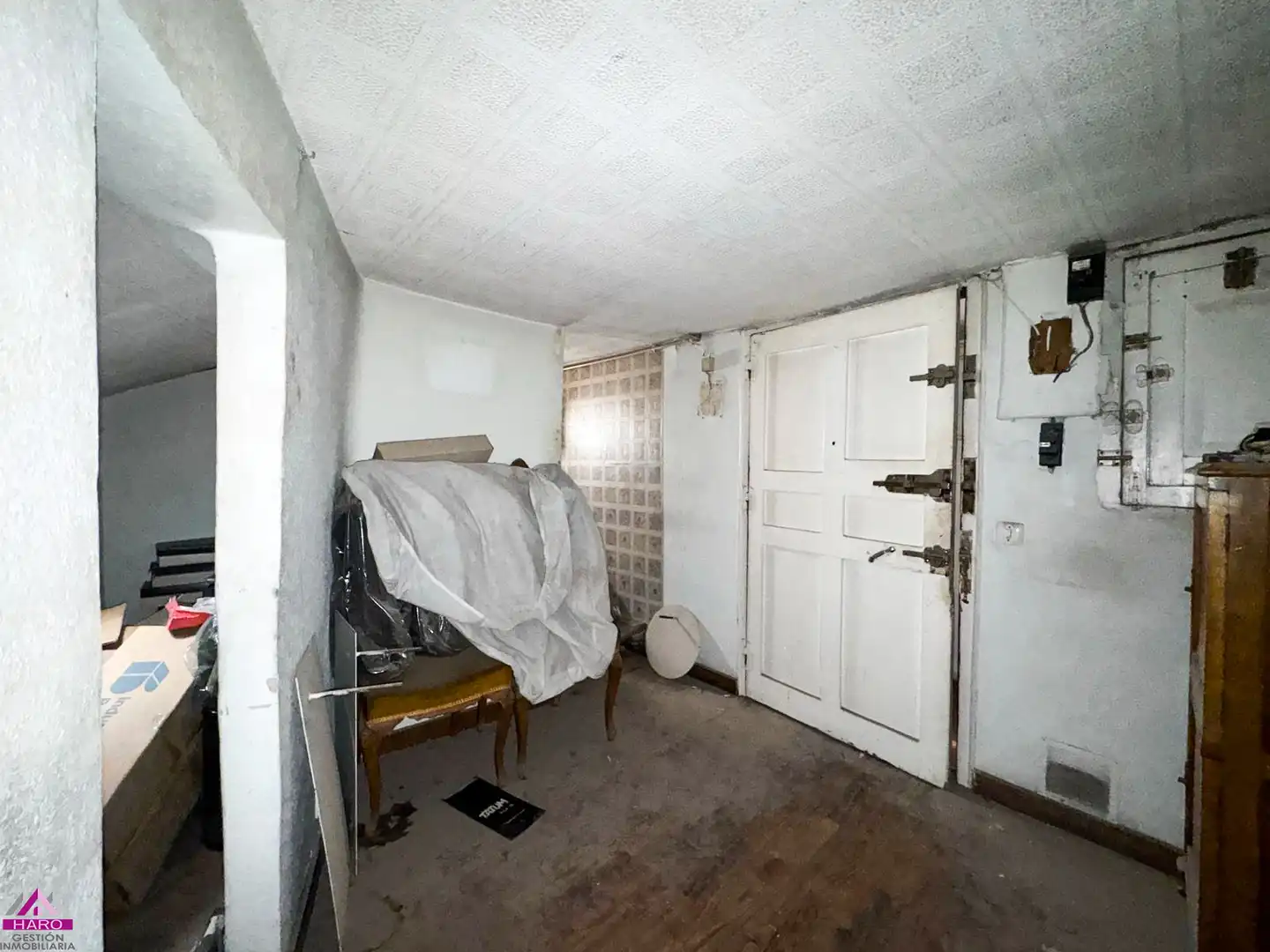 Piso en venta en Madrid con Calefacción, Trastero y Balcón