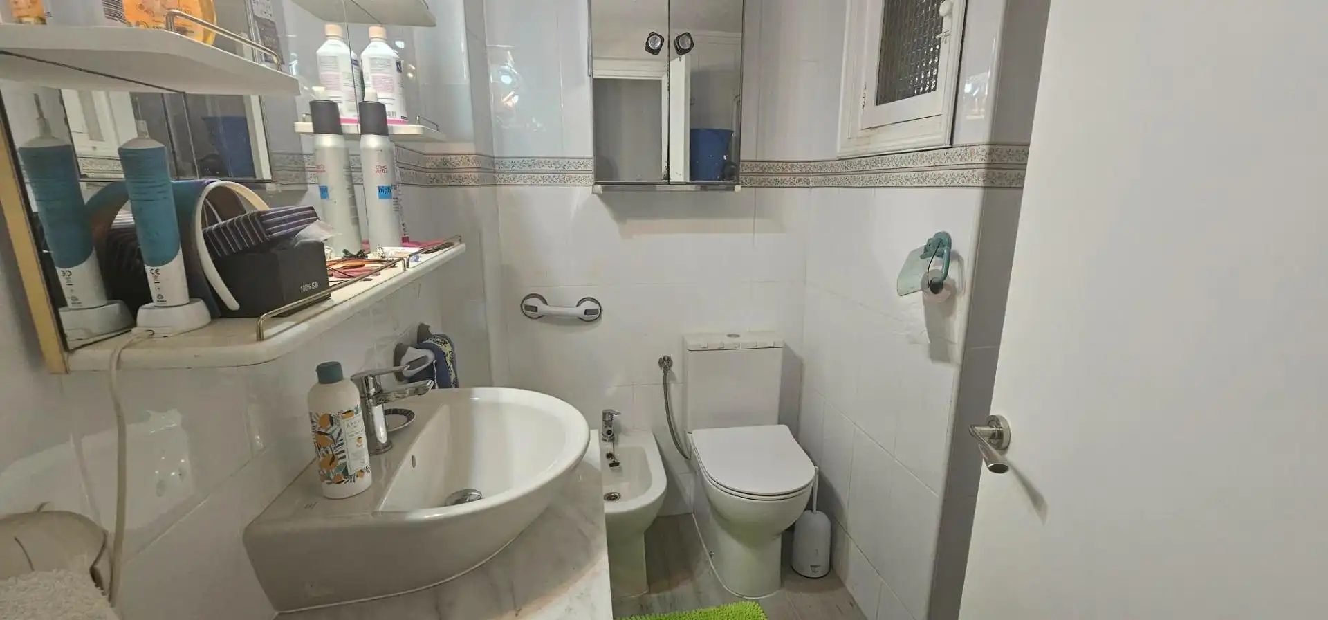 Bany de Apartament en venda en Guardamar del Segura amb Aire condicionat i Moblat