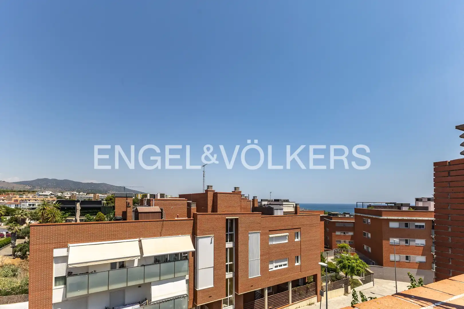 Terraza de Dúplex en venta en Montgat con Aire acondicionado, Calefacción y Jardín privado