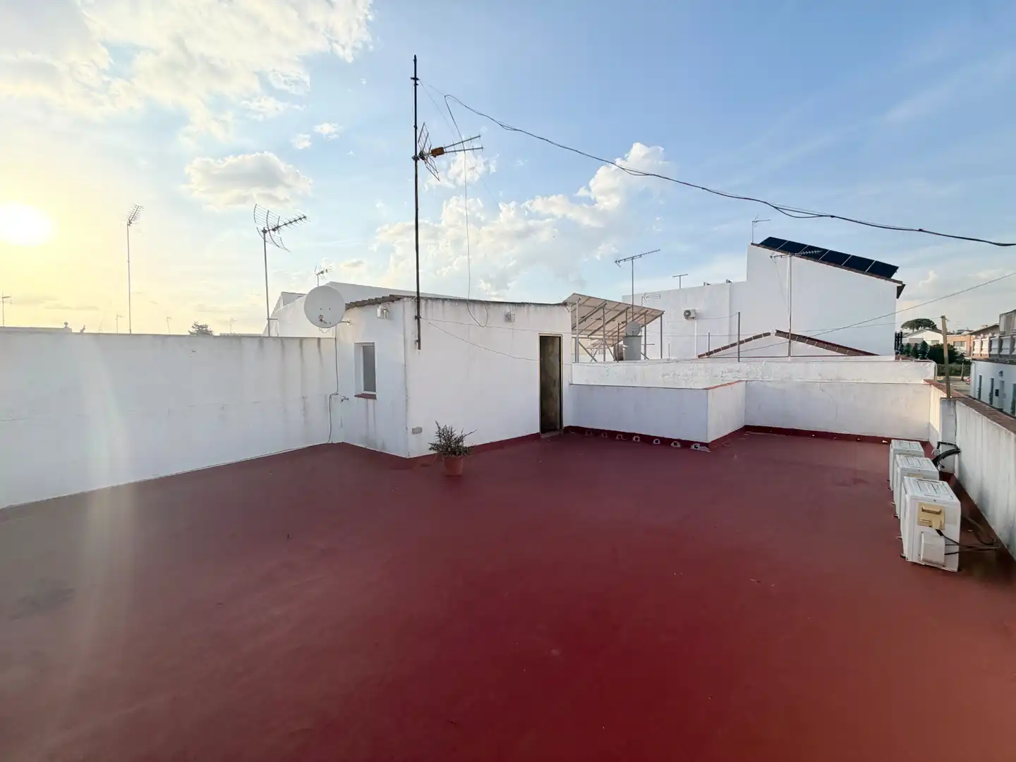 Vista exterior de Casa o chalet en venta en Umbrete, Sevilla