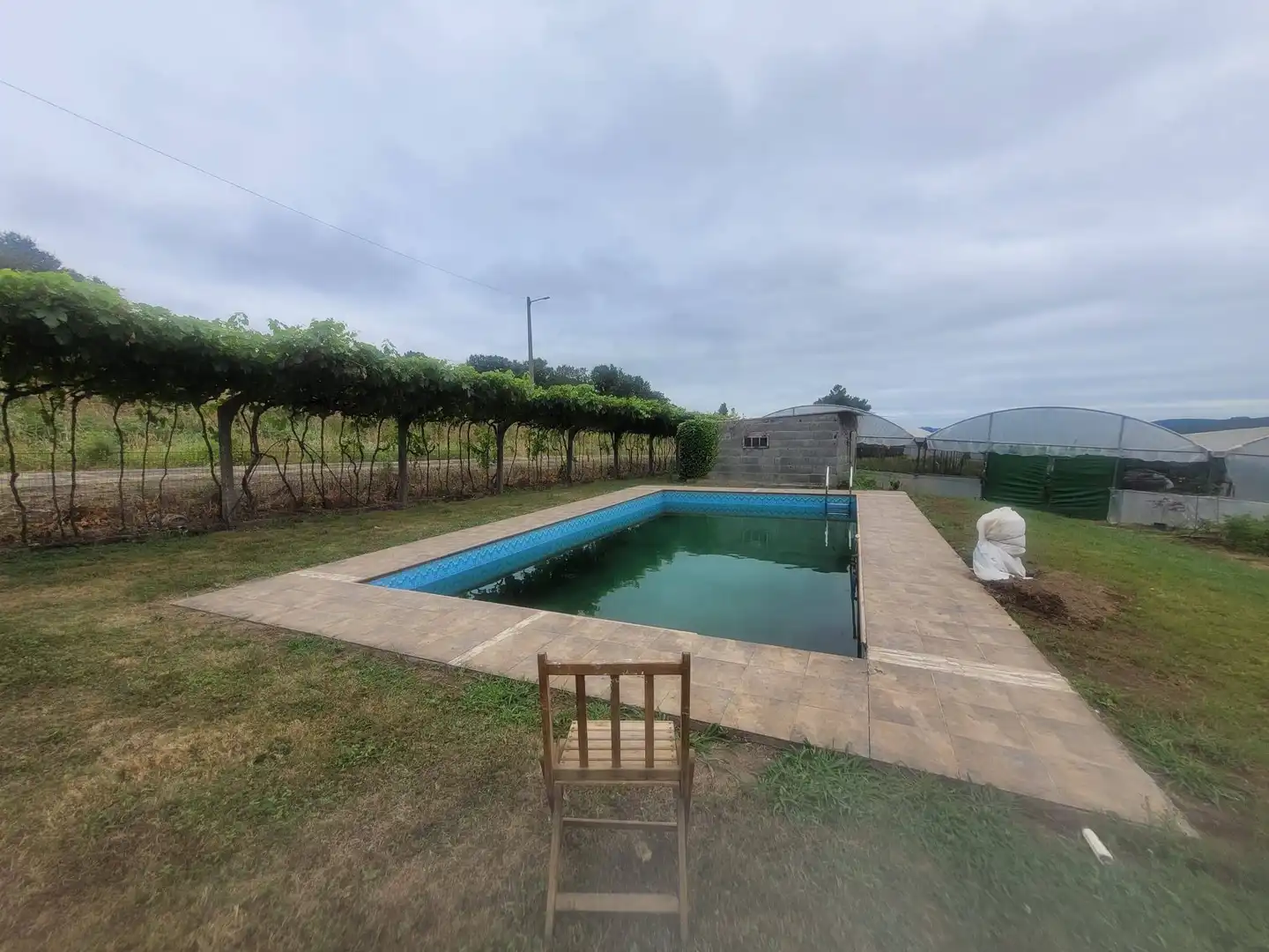 Piscina de Casa o xalet en venda en A Estrada  amb Jardí privat, Traster i Piscina