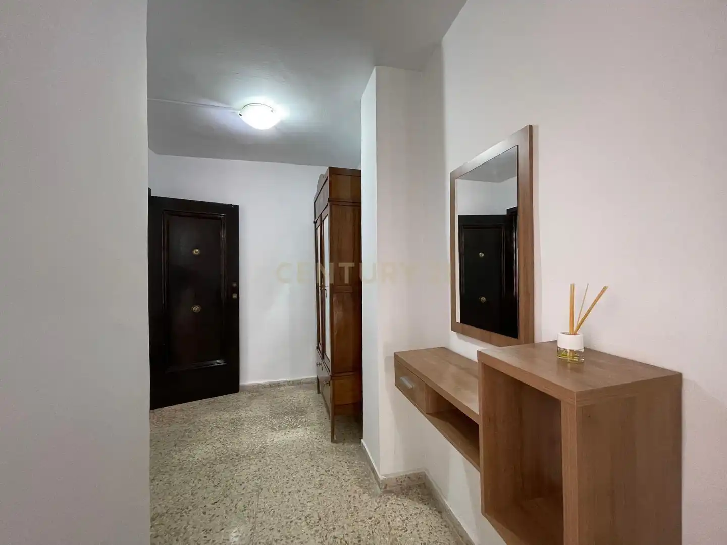 Piso de alquiler en Granada con Lavadora, Microondas y TV