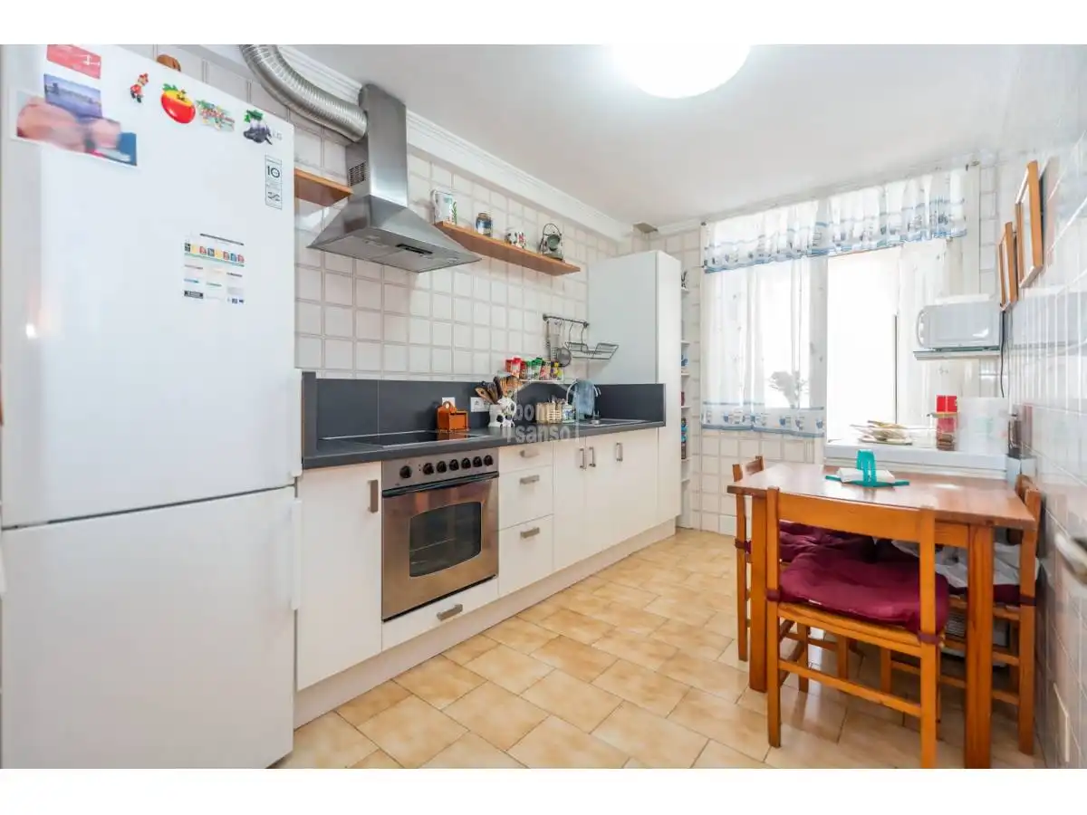 Cuina de Apartament en venda en Es Castell amb Calefacció