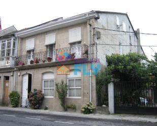Vista exterior de Casa o xalet en venda en O Carballiño   amb Calefacció, Jardí privat i Terrassa