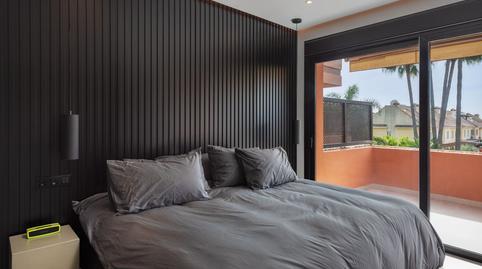 Foto 5 de Apartament en venda a N/a, -1, Puerto Banús, Marbella