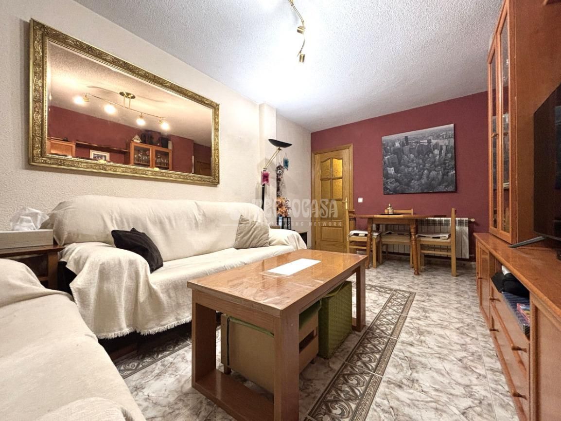 Sala d'estar de Pis en venda en Fuenlabrada