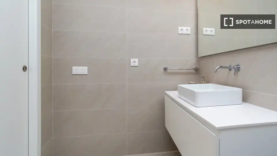 Flat with terrace to rent in Eixample, imagen 16