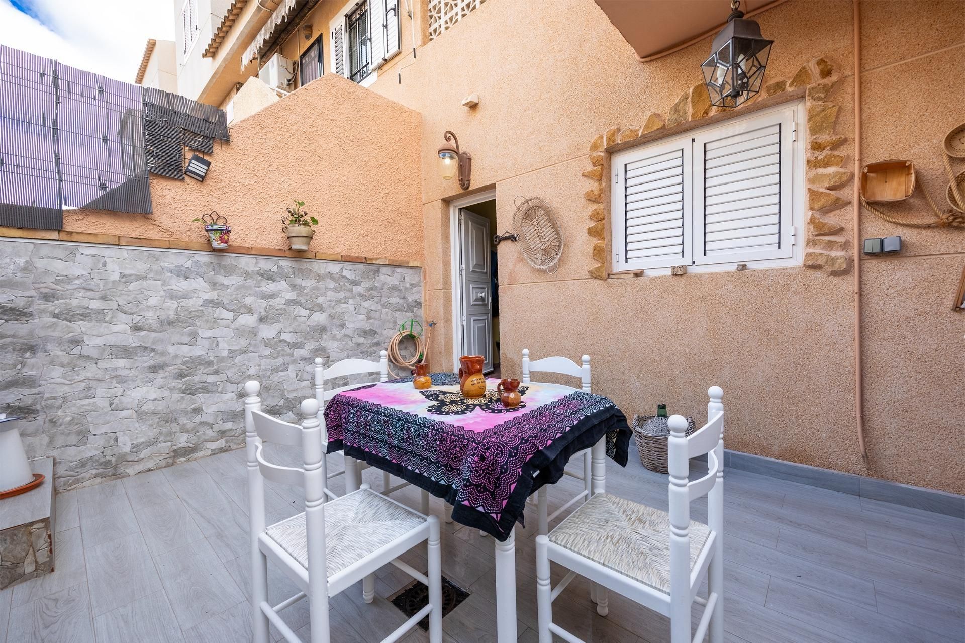 Balcony of House or chalet for sale in Orihuela  with Air Conditioner and Terrace