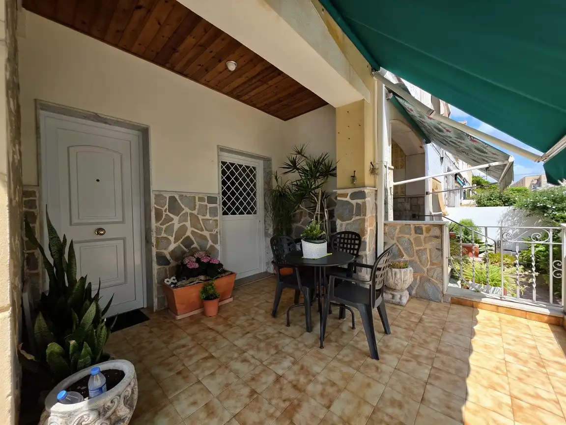 Terraza de Estudio de alquiler en Cartagena con Amueblado, Horno y Lavadora