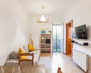 Sala d'estar de Apartament de lloguer en  Barcelona Capital amb Aire condicionat, Calefacció i Moblat