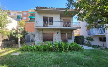 Vista exterior de Casa o xalet en venda en El Papiol amb Balcó