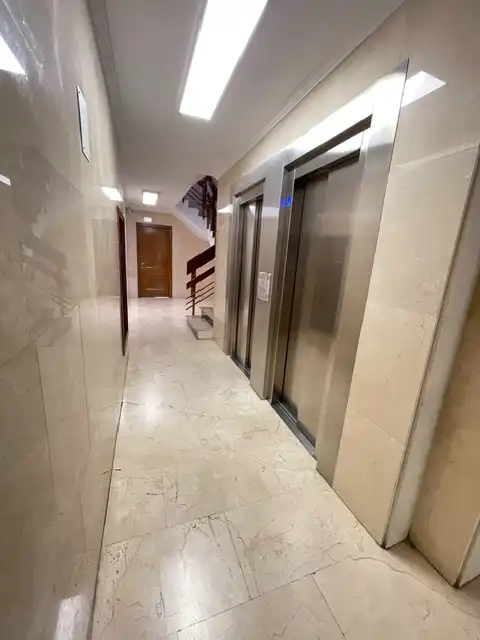 Office space with lift to rent in Calle del Puente Colgante 49, imagen 13