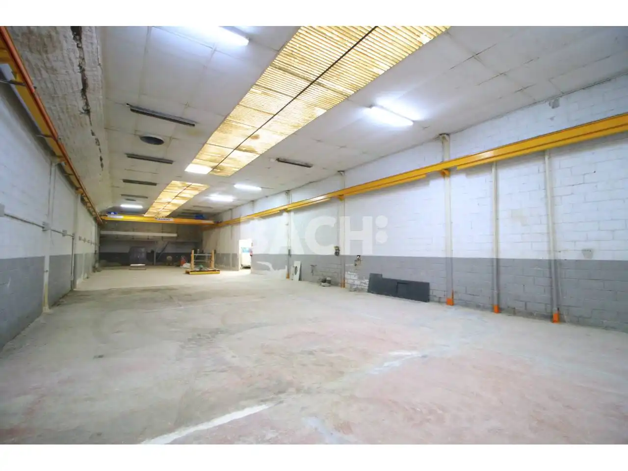 Nave industrial de alquiler en Vic