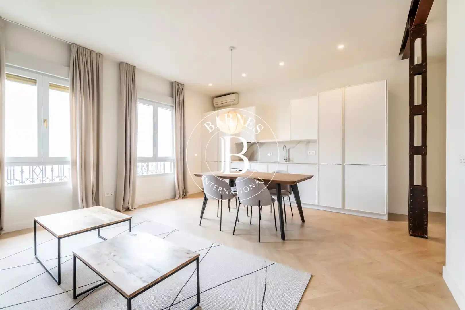 Exterior view of Flat for rent in Madrid  with Air Conditioner, Heating and Furnished