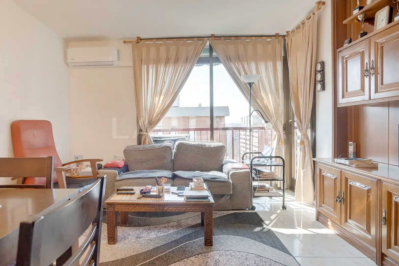 Appartamento con terrazza in vendita a Carrer del Maresme, imagen 2