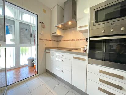 Kitchen of Flat for sale in El Cuervo de Sevilla  with Air Conditioner and Balcony