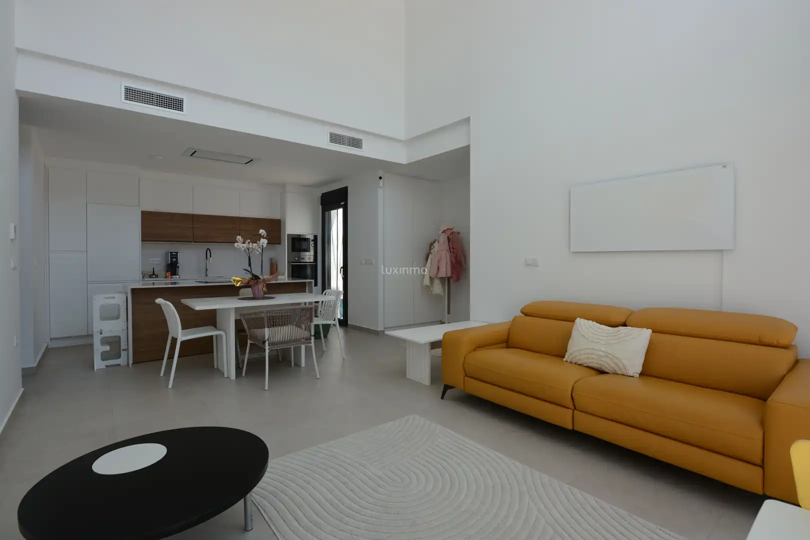 Sala d'estar de Casa o xalet en venda en Formentera del Segura amb Aire condicionat, Terrassa i Traster