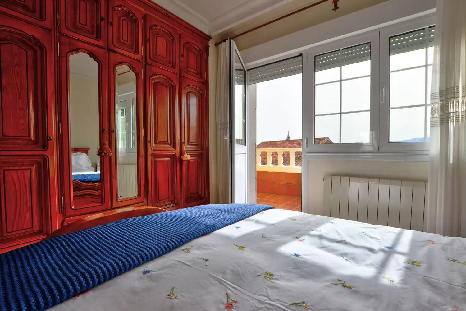 Habitación de Casa o chalet en venta en Avilés con Calefacción, Terraza y Trastero
