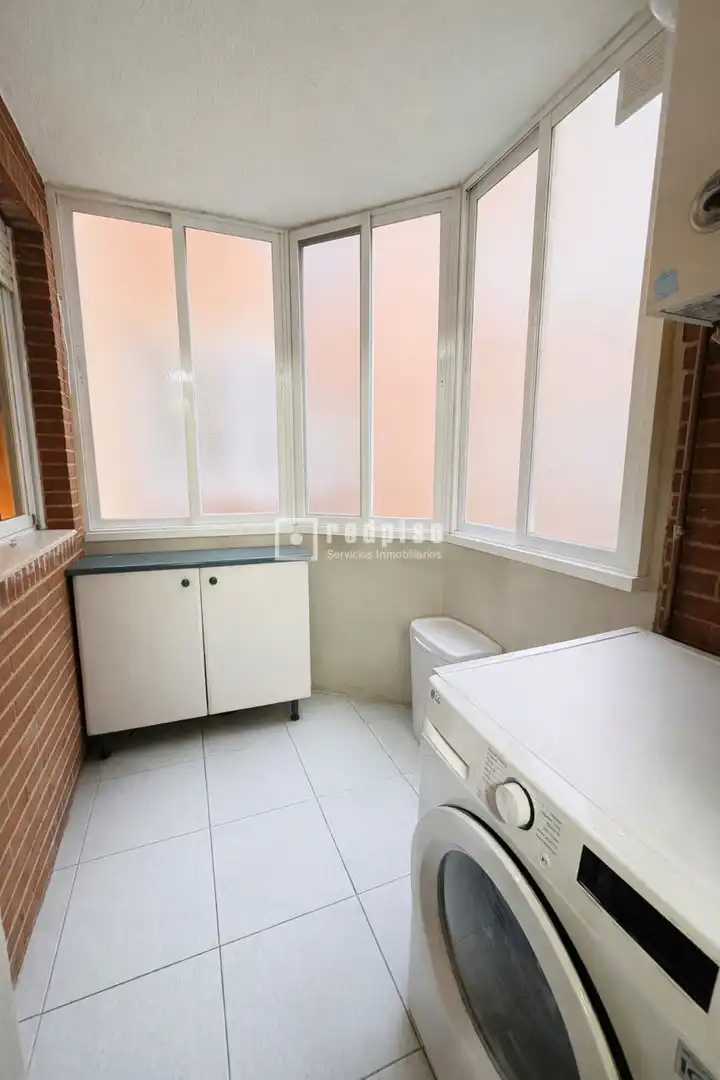 Habitación de Piso en venta en Fuenlabrada con Aire acondicionado, Calefacción y Jardín privado