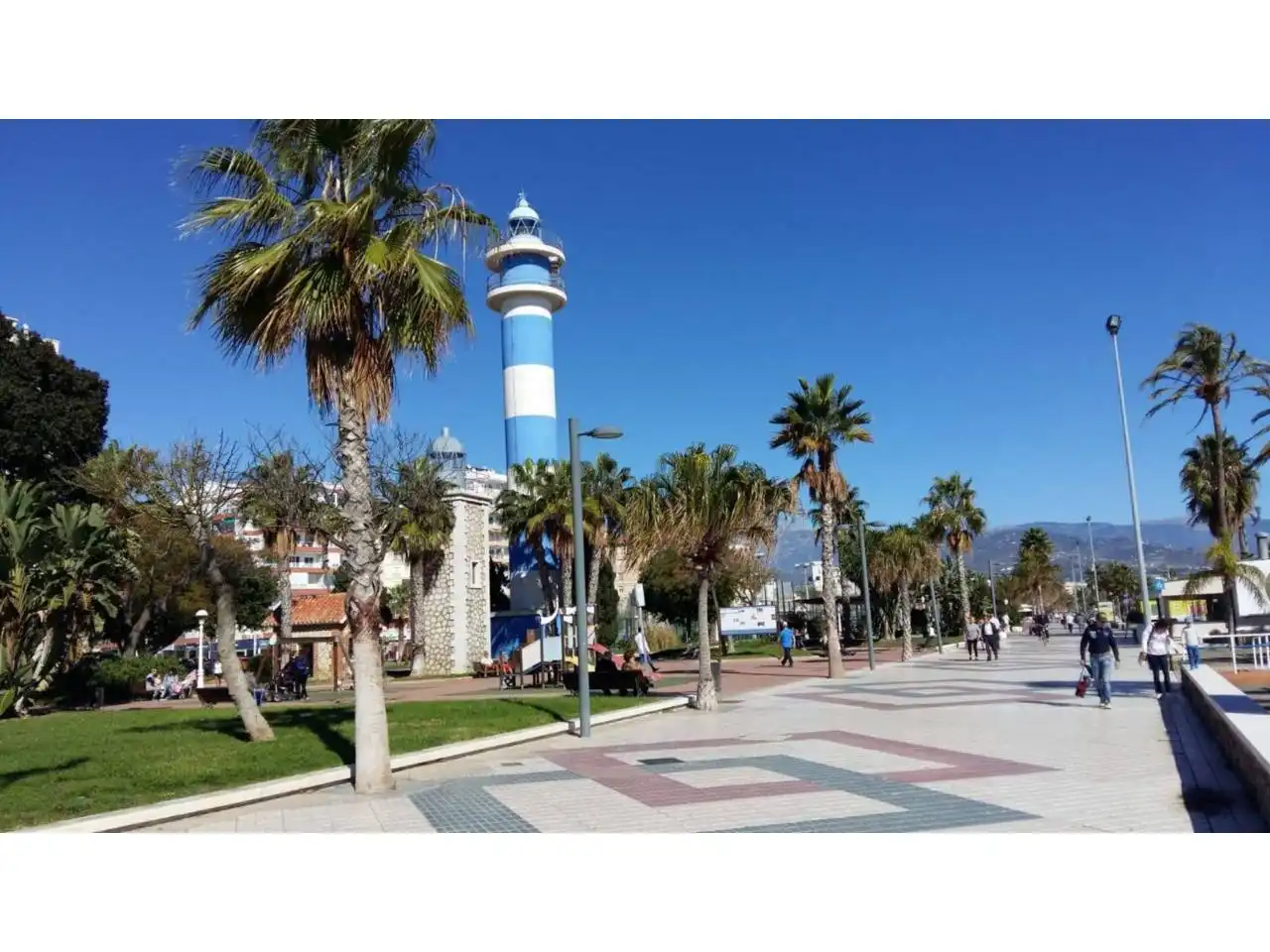 Vista exterior de Estudio en venta en Vélez-Málaga