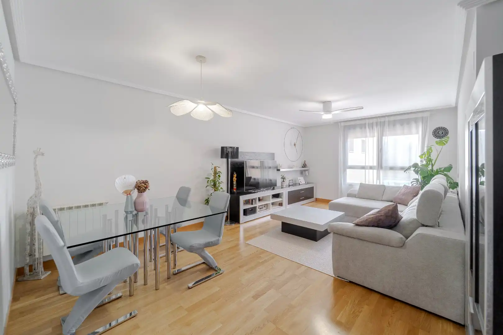 Living room of Flat for sale in Móstoles  with Air Conditioner, Heating and Private garden