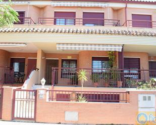 Exterior view of Single-family semi-detached for sale in Castellón de la Plana / Castelló de la Plana  with Air Conditioner, Terrace and Balcony