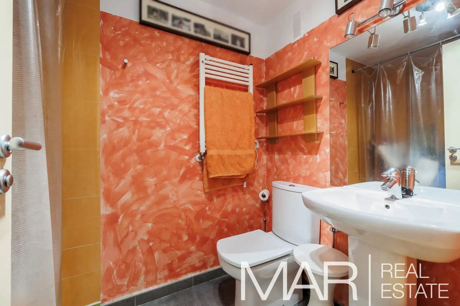 Baño de Piso en venta en Madrid con Aire acondicionado, Calefacción y Trastero