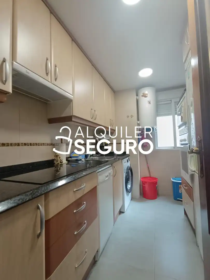 Küche von Wohnung zur Miete in Universidad