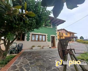 Außenansicht von Haus oder Chalet miete in Laredo mit Terrasse