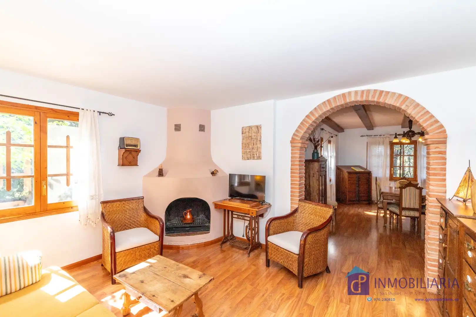 Sala de estar de Casa o chalet en venta en Quinto con Aire acondicionado, Calefacción y Jardín privado