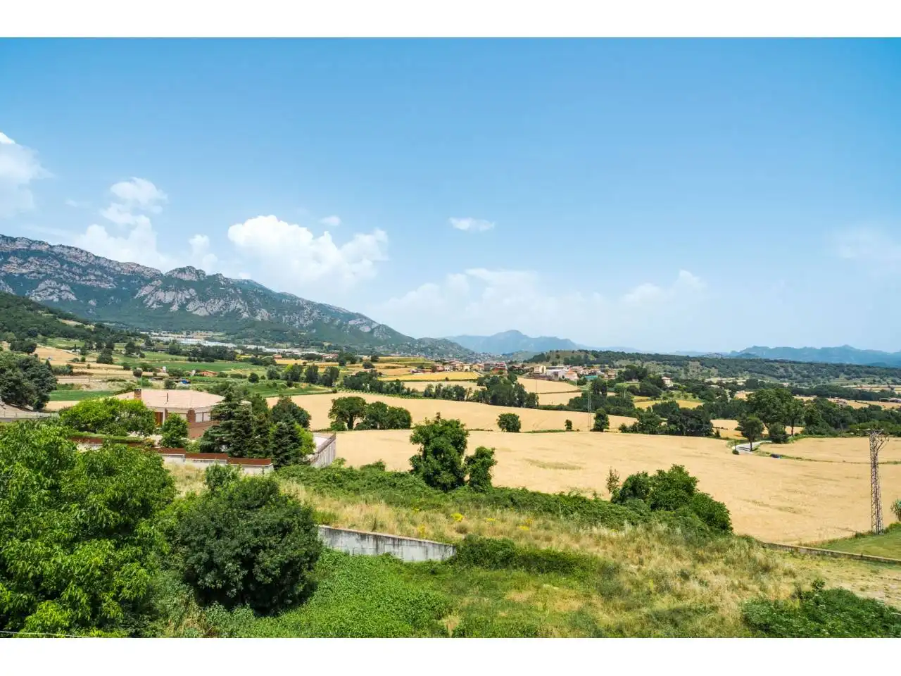Piso en venta en Avià con Calefacción y Balcón