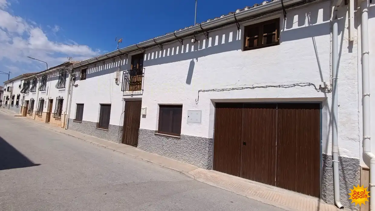 Casa a schiera con terrazza in vendita a Chirivel
