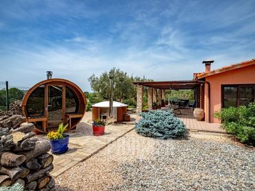 Villa mit Pool zum Verkauf in COMAMILLANA