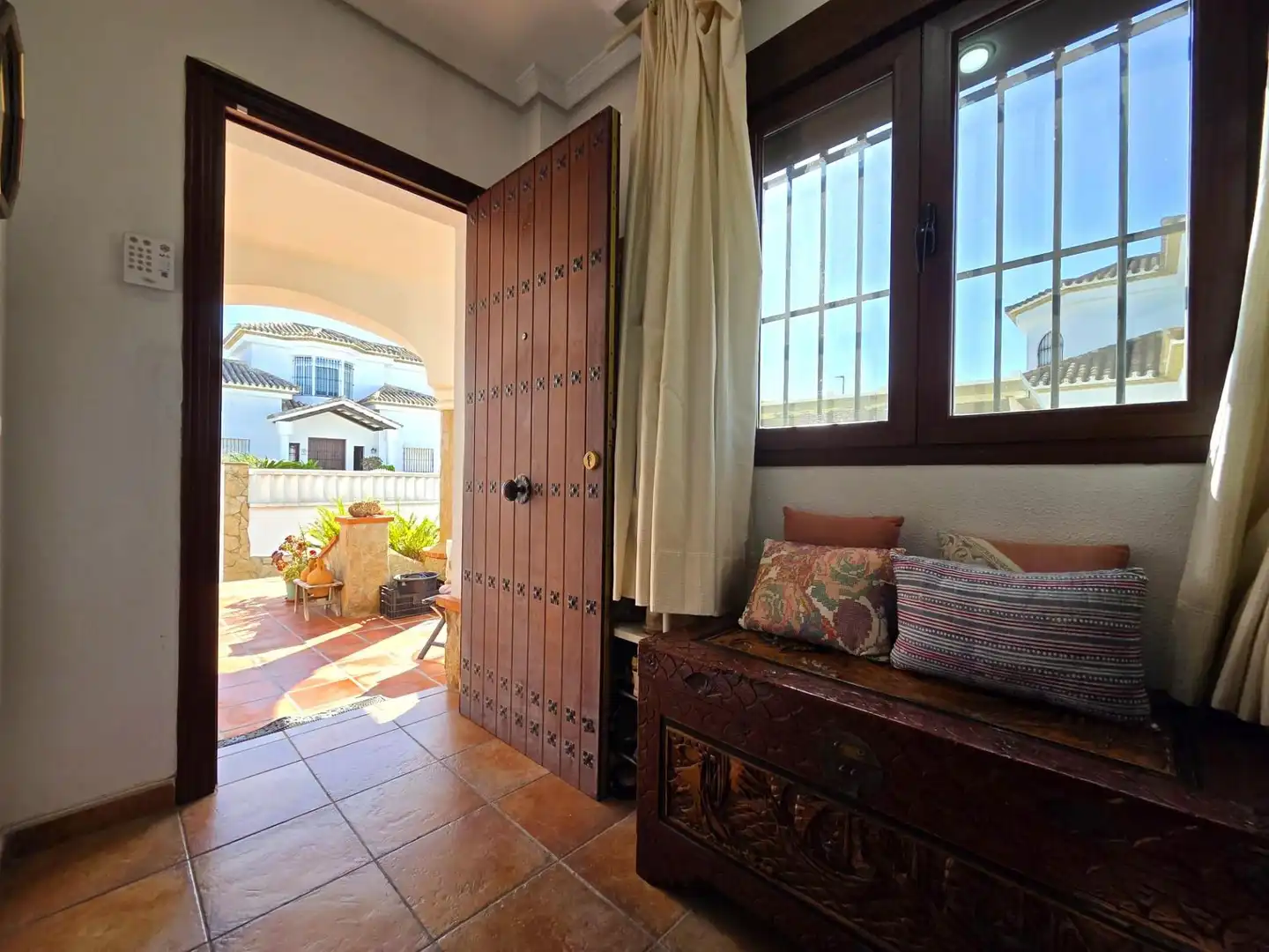 Chalet con piscina en venta en Las Lagunas - Campano, imagen 8
