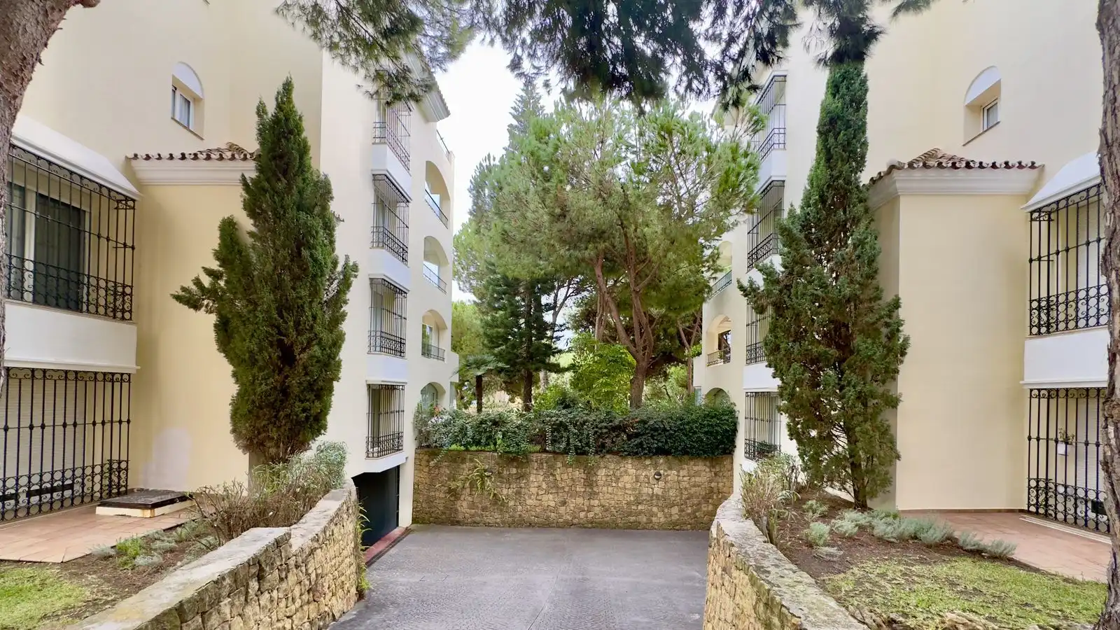 Exterior view of Apartments for sale in Marbella  with Air Conditioner, Storage room and Furnished