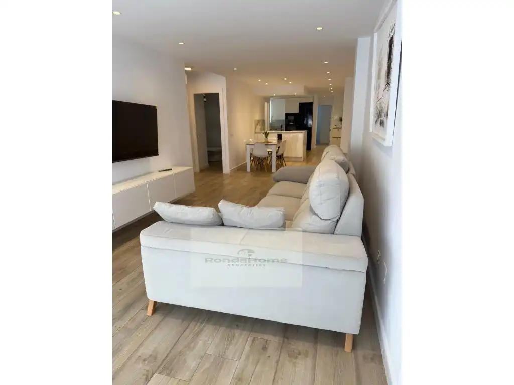 Wohnung zur Miete in Calle Camilo Jose Cela, Puerto Deportivo