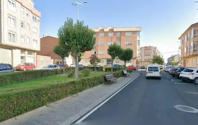 Vista exterior de Piso en venta en Valverde de la Virgen