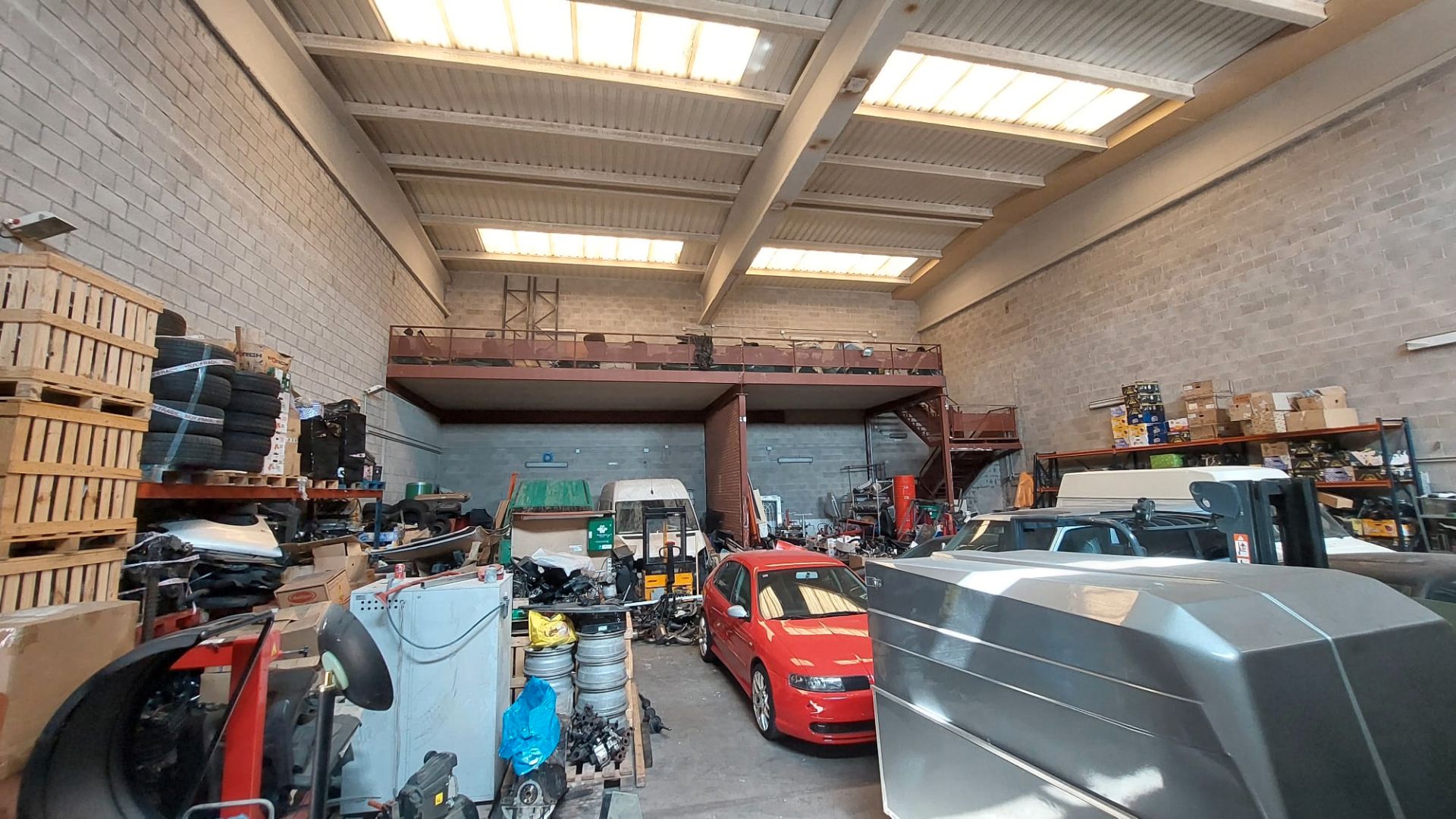 Parking of Industrial buildings for sale in Parla  with Alarm