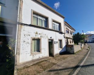 Vista exterior de Casa adosada en venda en Narón amb Terrassa