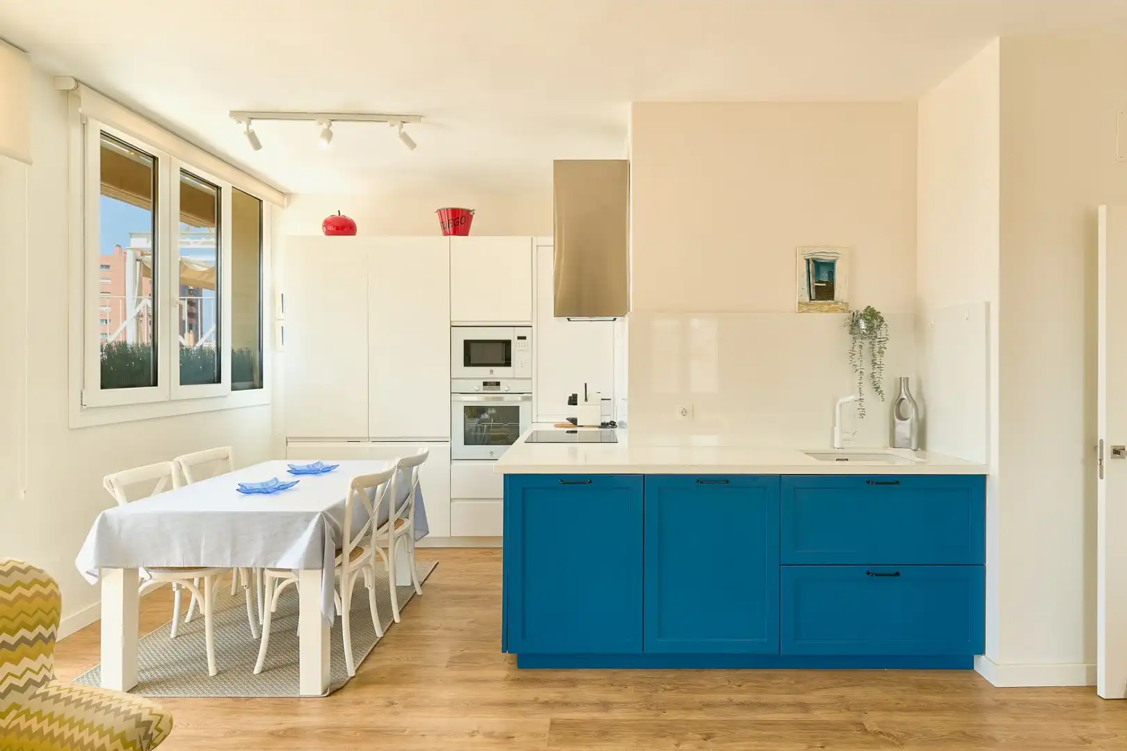 Küche von Wohnung zum Verkauf in Málaga mit Klimaanlage, Heizung und Terrasse